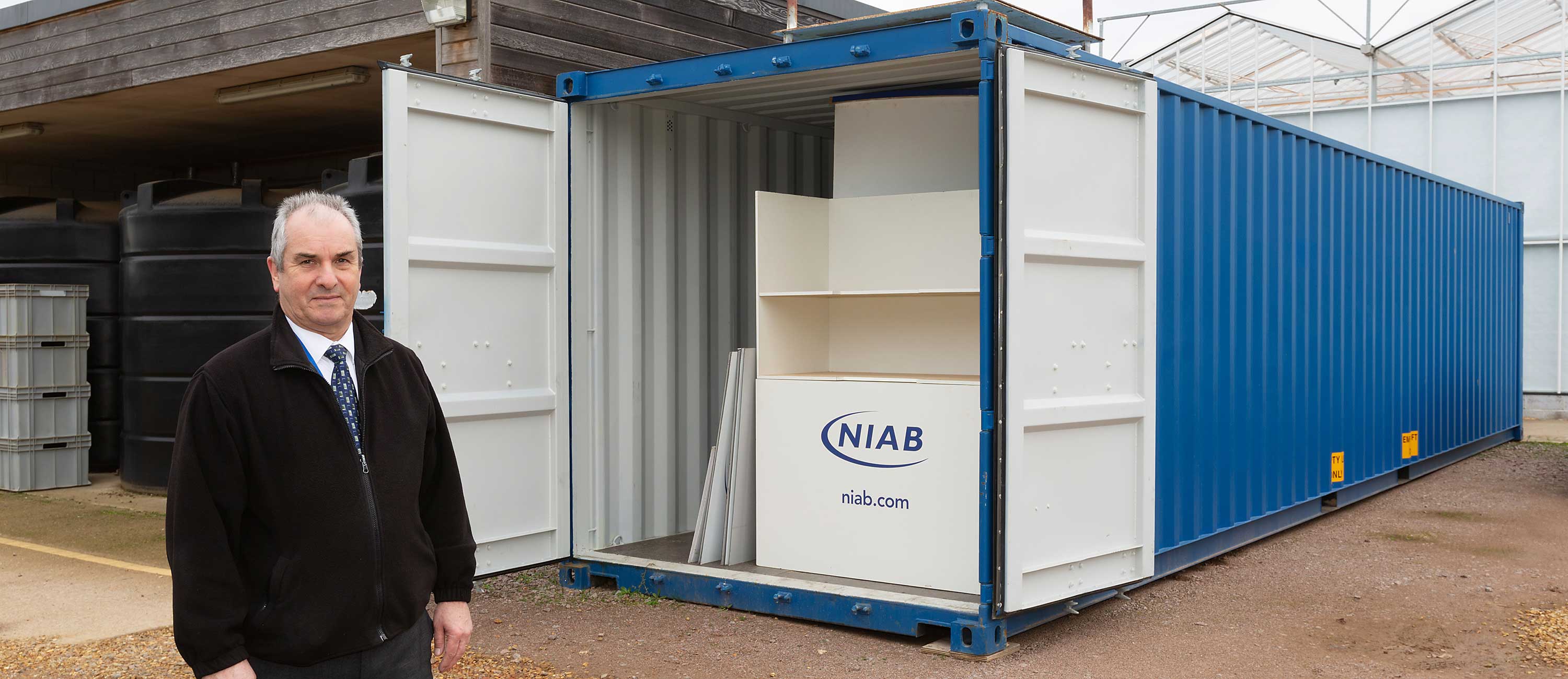 40ft tunnel container (doors at both ends) Cambridge